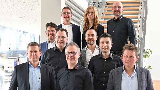 i.safe MOBILE and R. STAHL