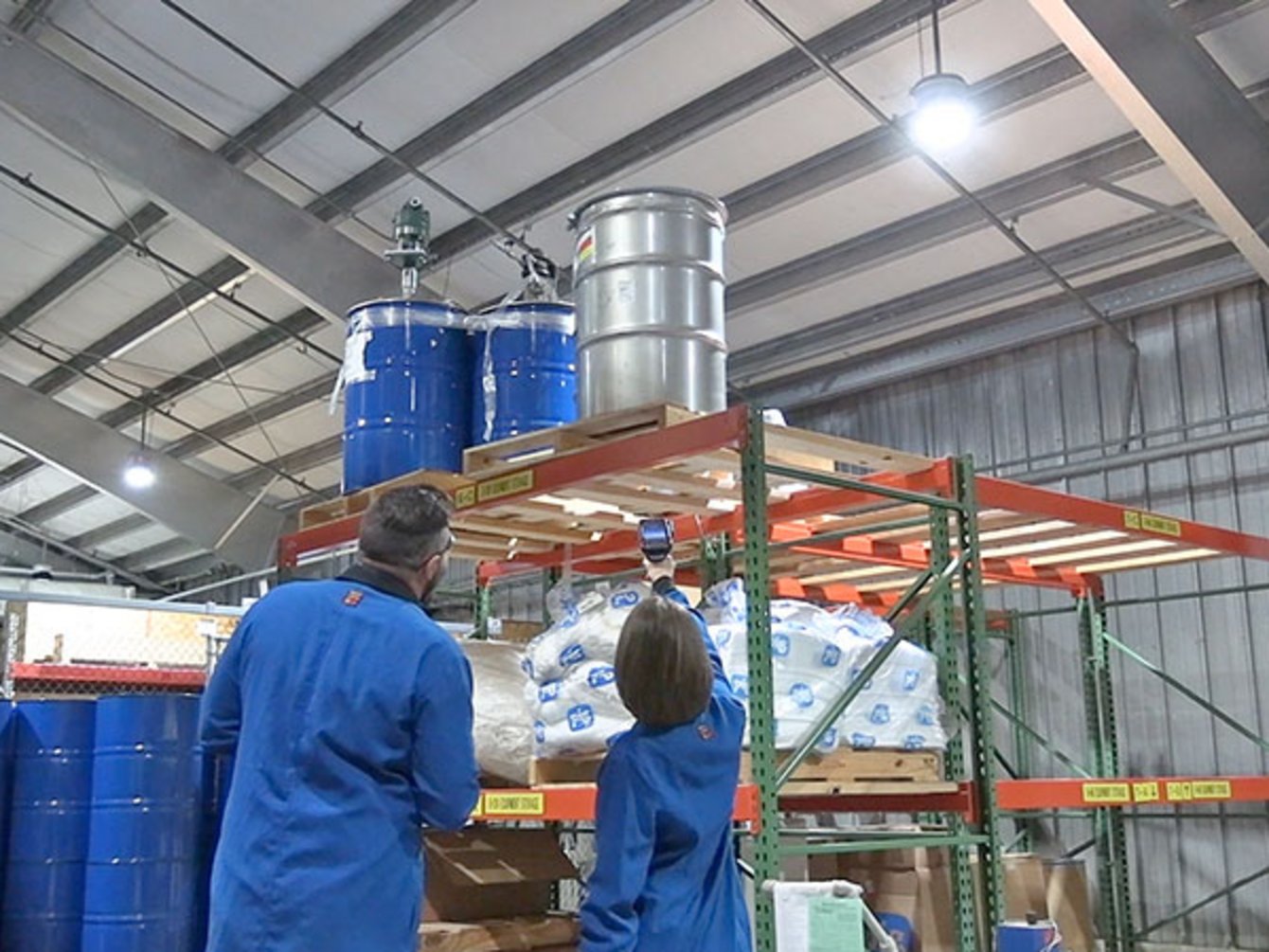 Eastman Chemical using IS530.1 and IS-TH1xx.1 from i.safe MOBILE